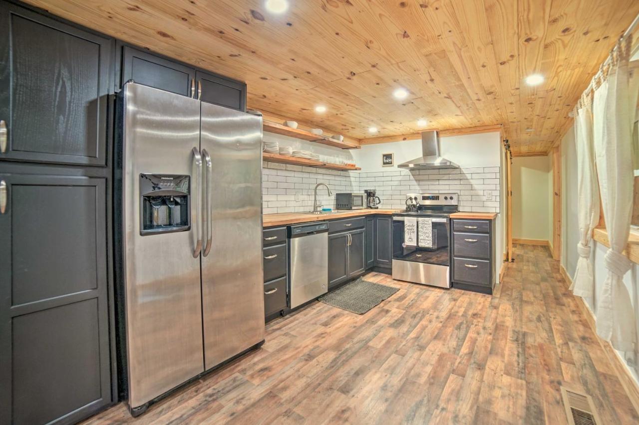 Creekside Ranch With Porch About 2 Mi To Pkwy Pigeon Forge Exterior photo