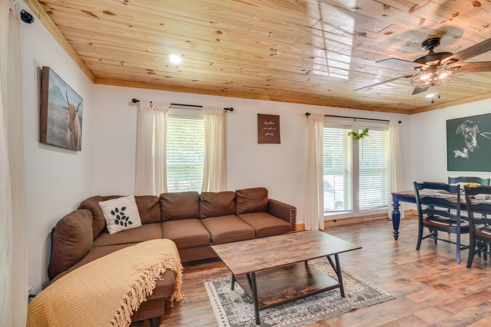 Creekside Ranch With Porch About 2 Mi To Pkwy Pigeon Forge Exterior photo
